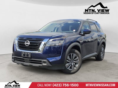 2025 Nissan Pathfinder SV