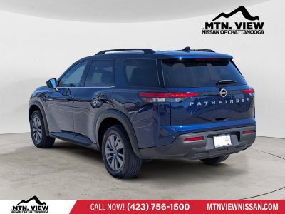 2025 Nissan Pathfinder SV