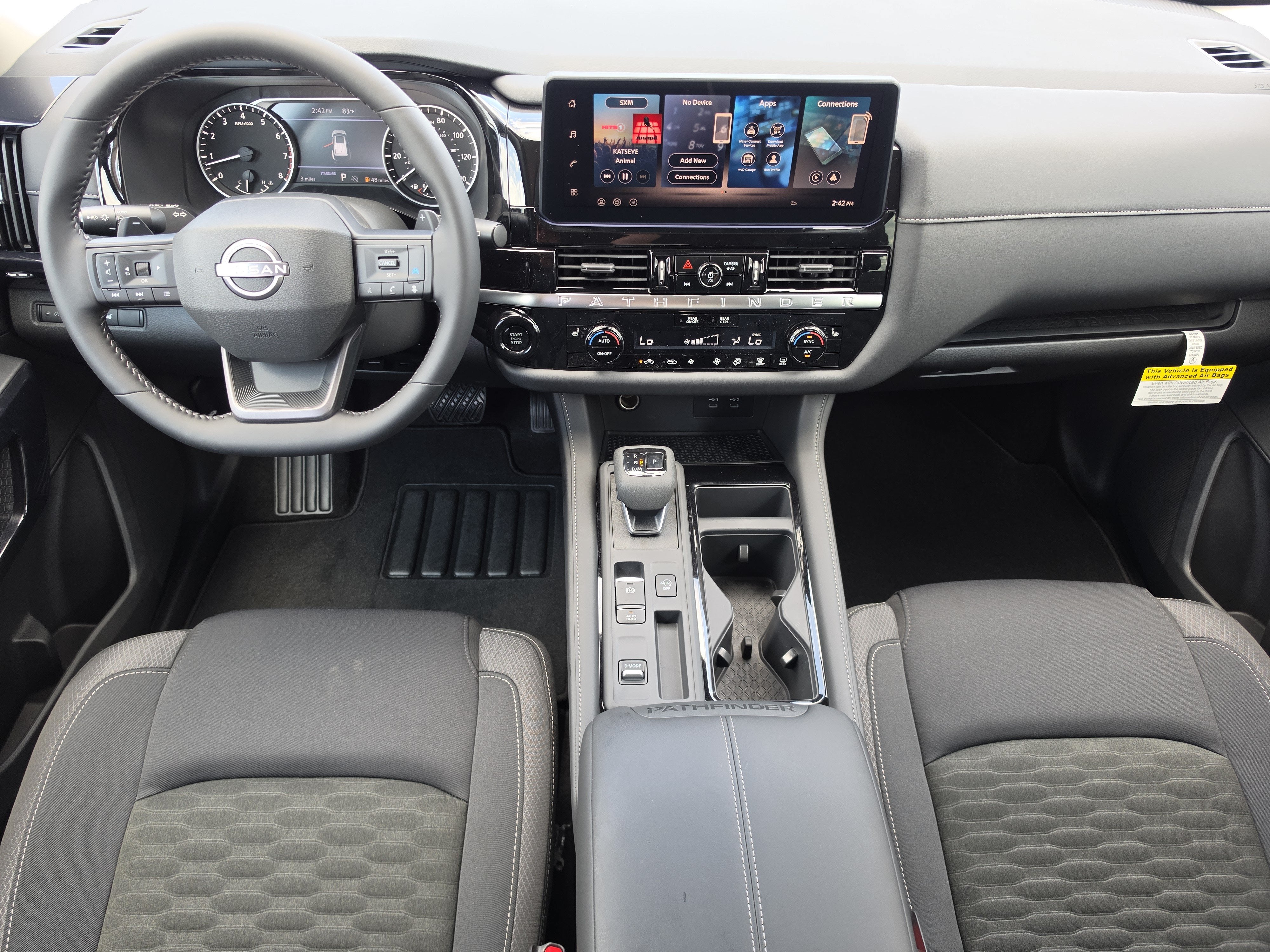 2026 Nissan Pathfinder SV