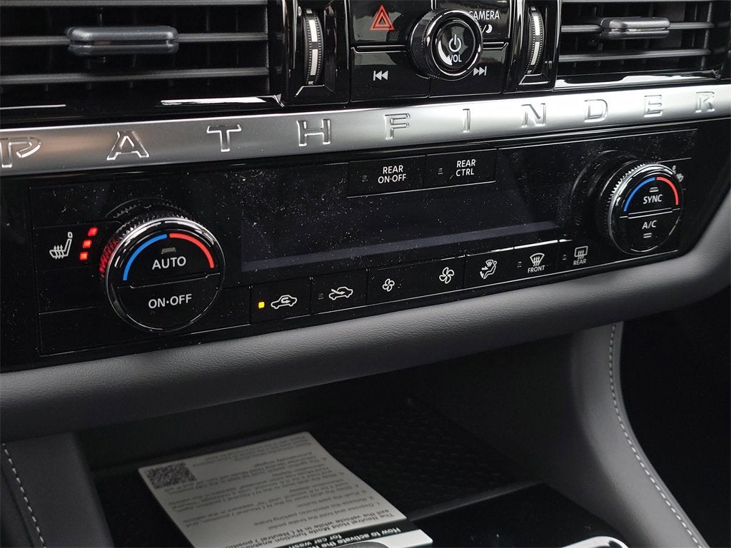 2026 Nissan Pathfinder SV