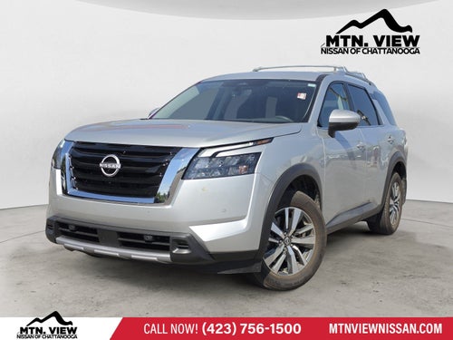 2025 Nissan Pathfinder SL