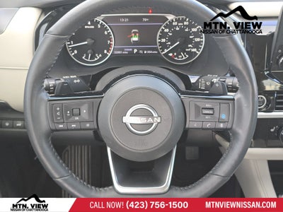 2023 Nissan Pathfinder SL