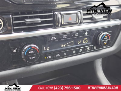 2023 Nissan Pathfinder SL