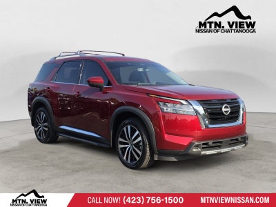 2024 Nissan Pathfinder Platinum