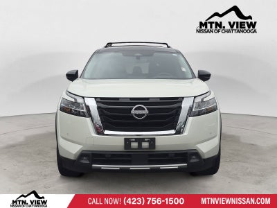 2023 Nissan Pathfinder Platinum