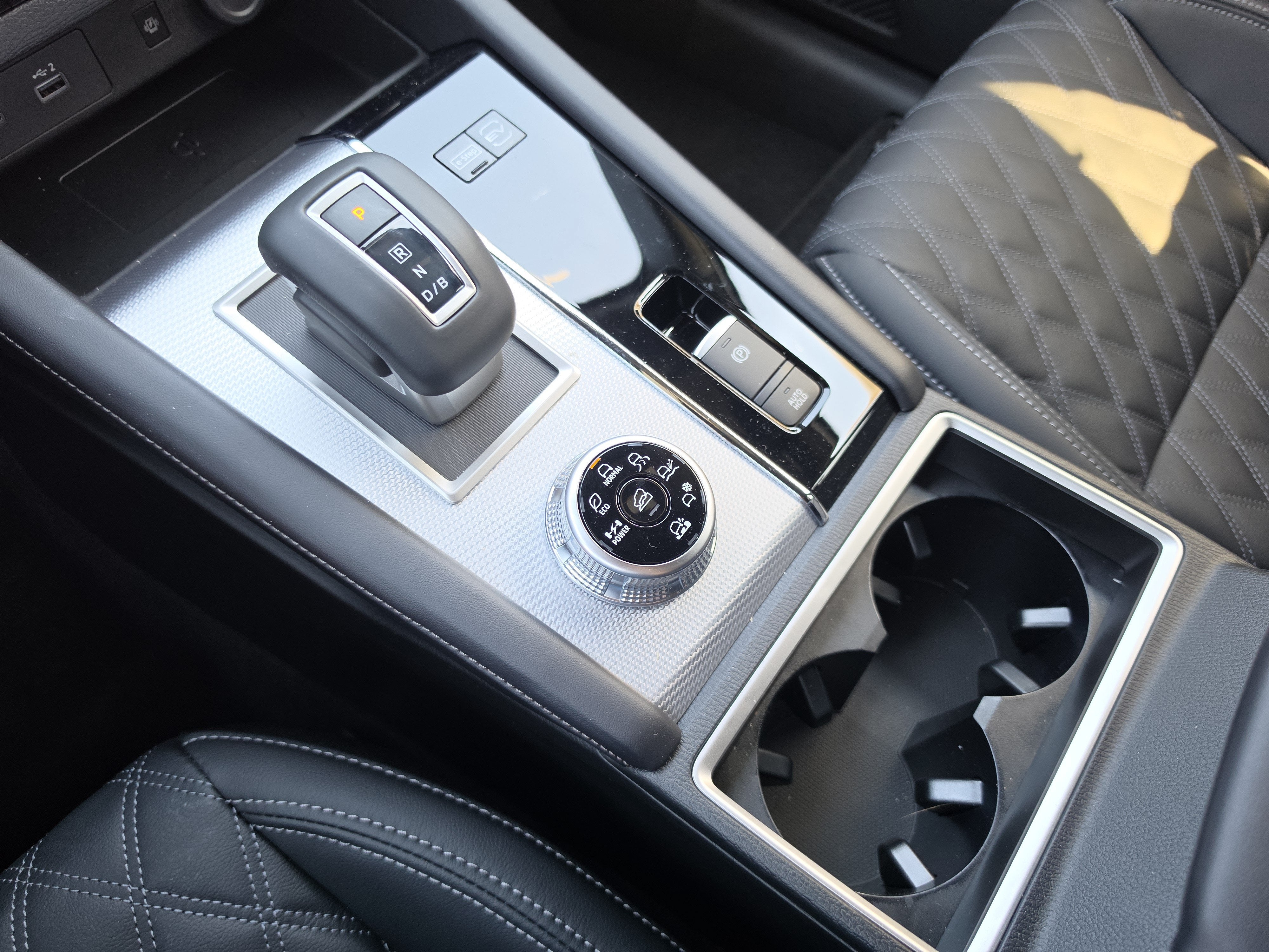 2026 Nissan Rogue Plug-In Hybrid Platinum