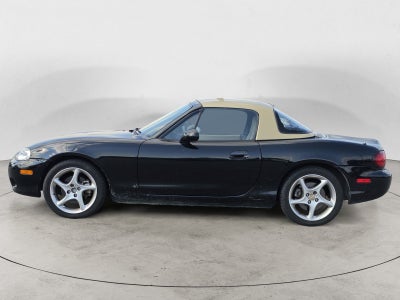 2001 Mazda Mazda MX-5 Miata Base