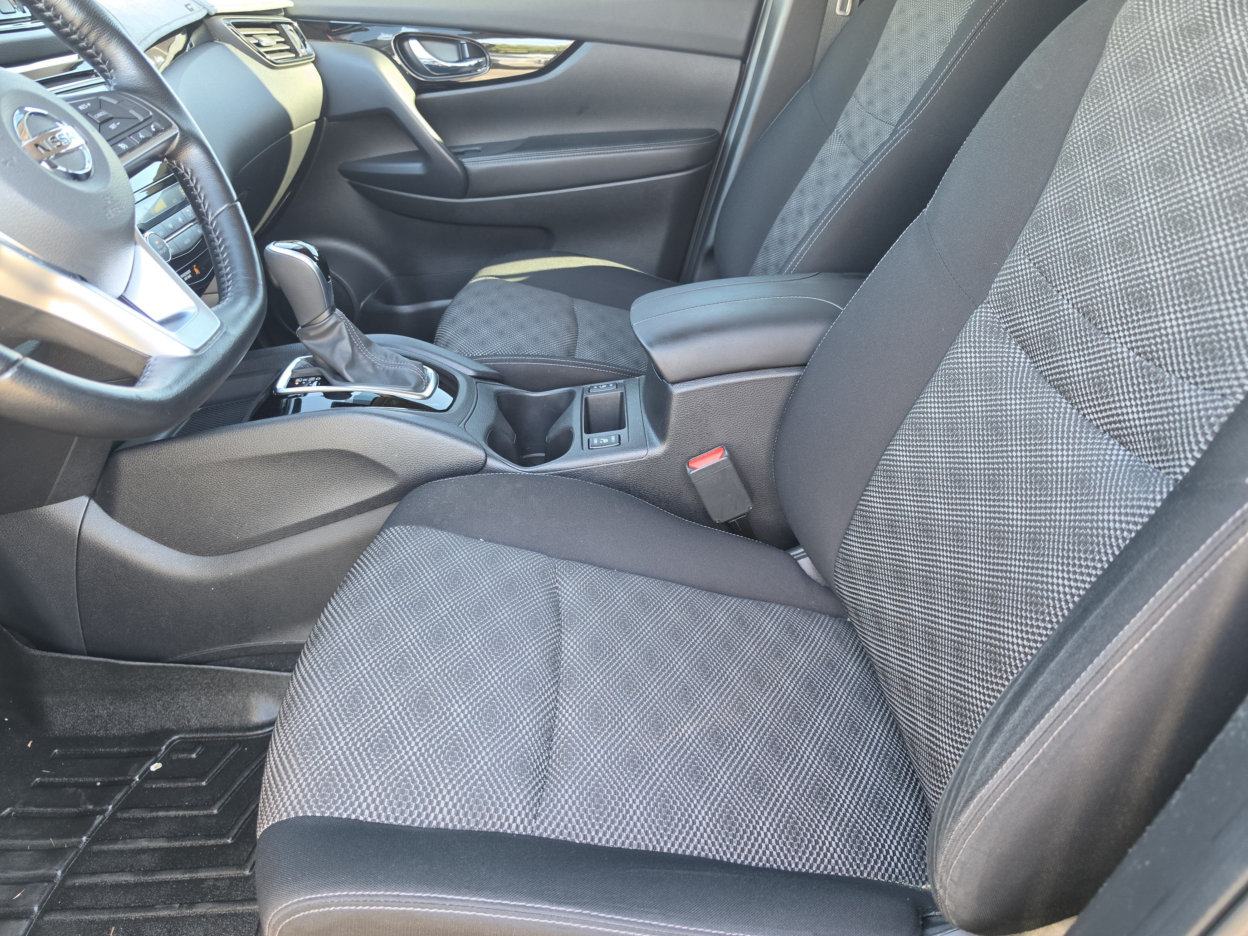 2021 Nissan Rogue Sport SV