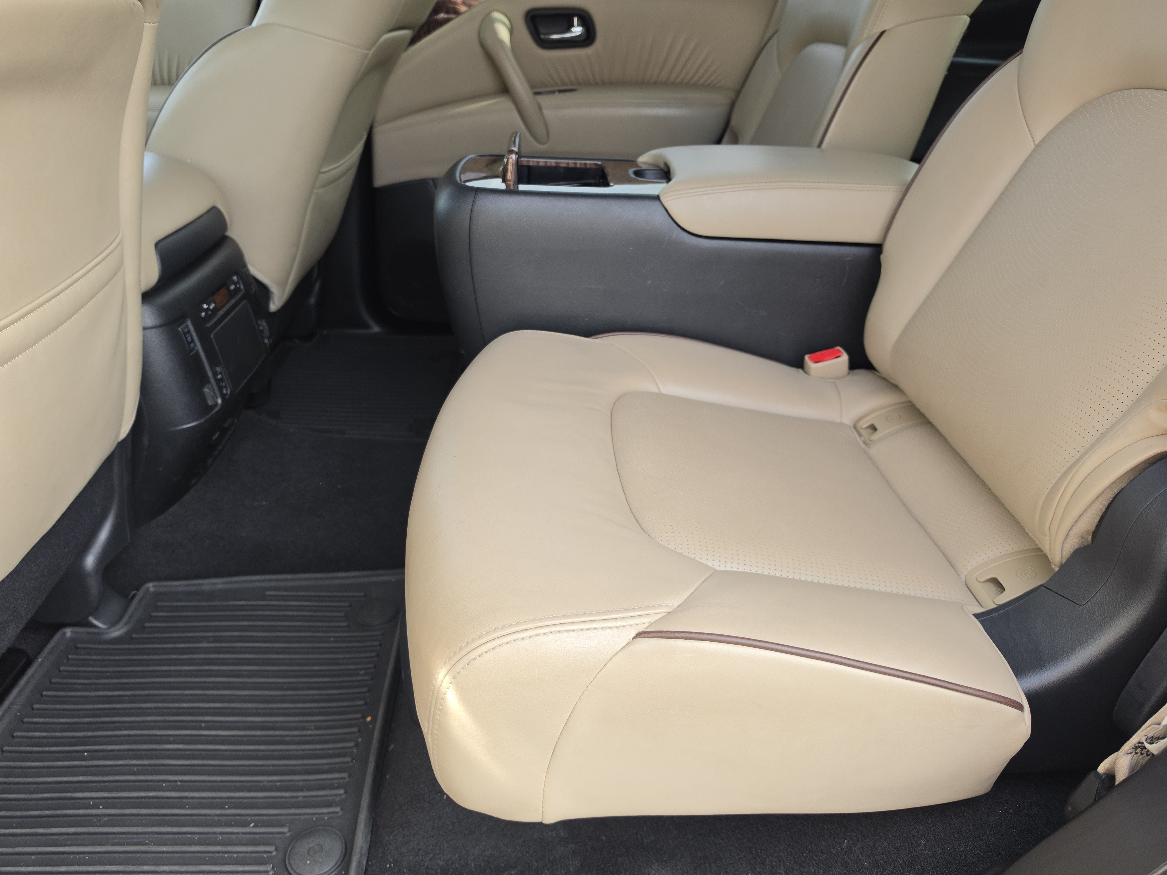 2019 Nissan Armada Platinum
