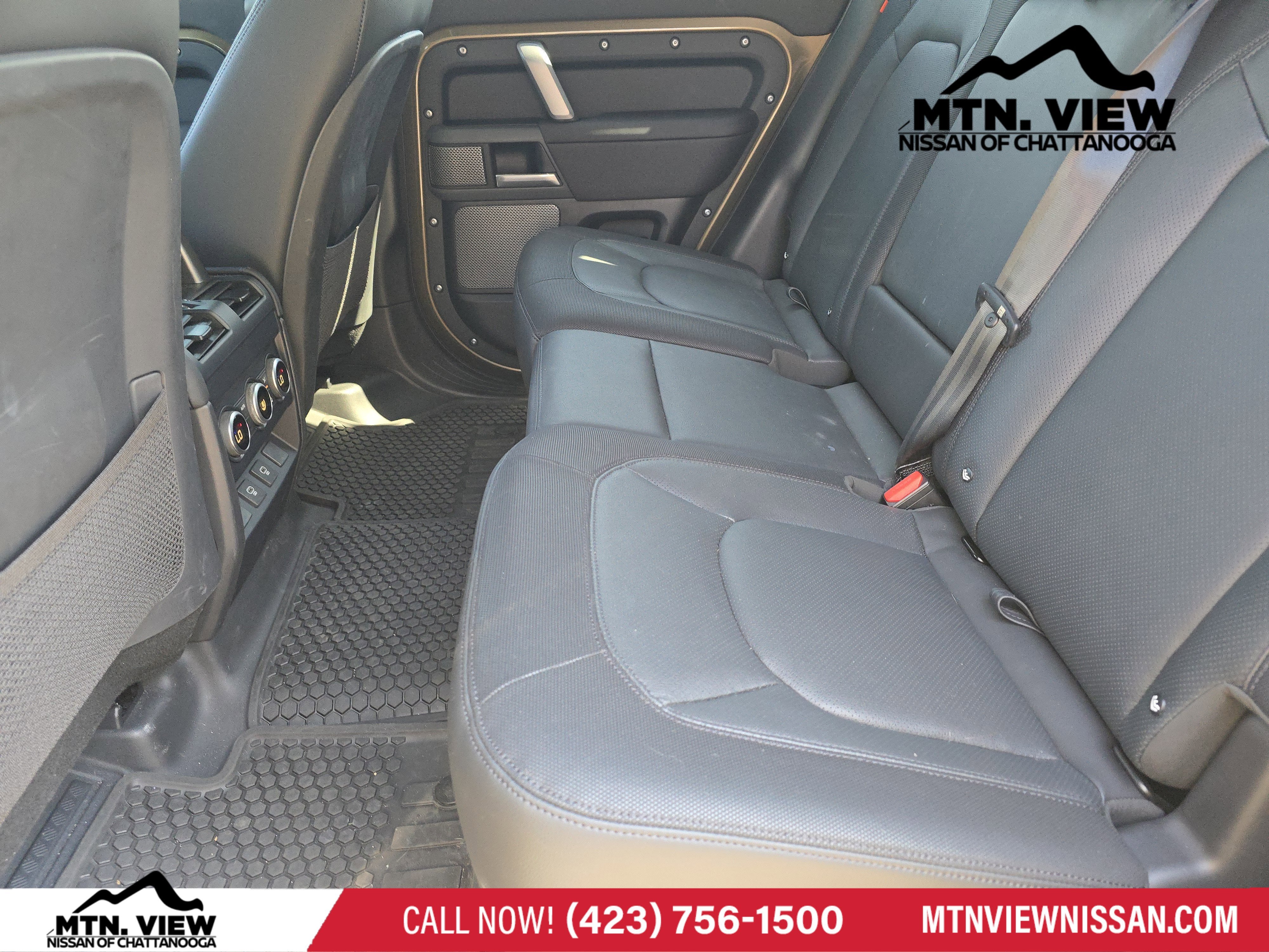 2024 Land Rover Defender X-Dynamic SE