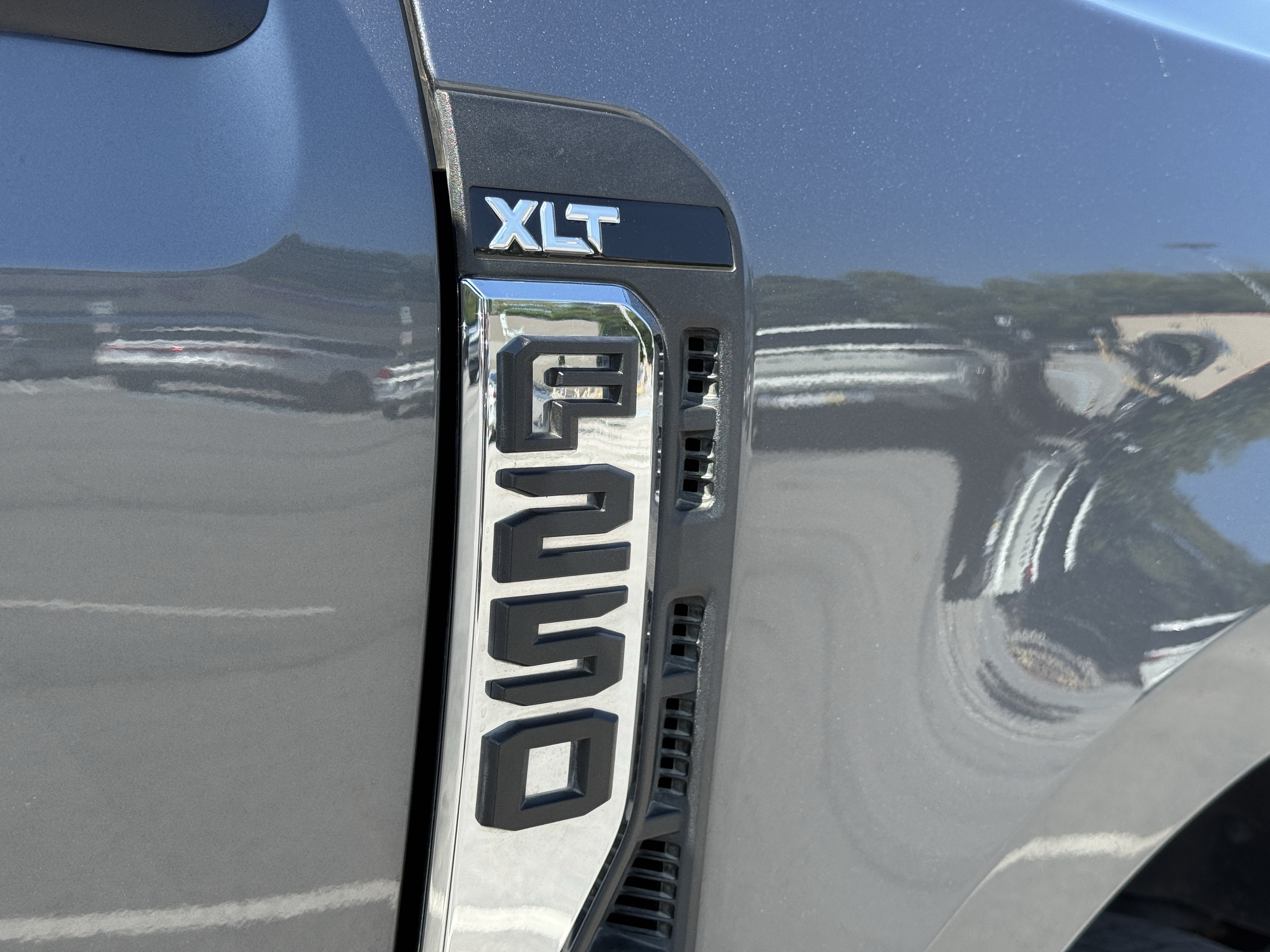 2026 Ford Super Duty F-250 SRW XLT