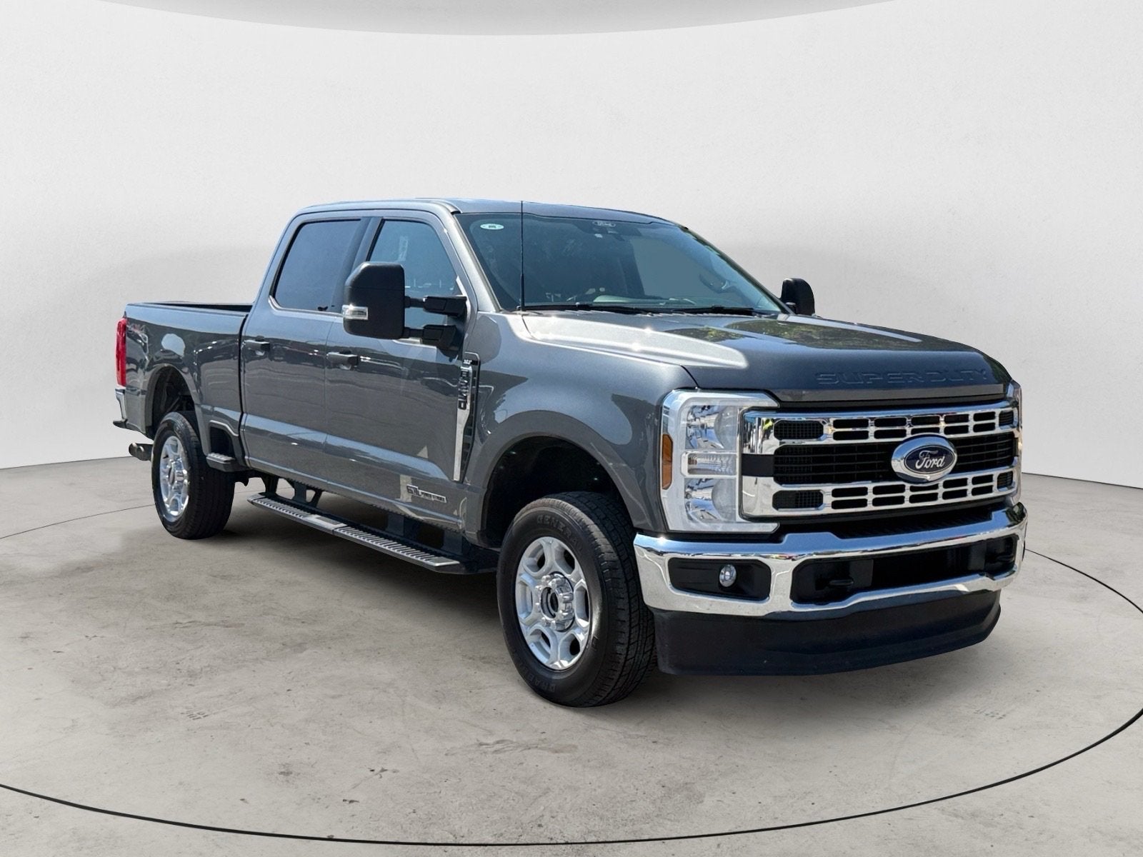 2026 Ford Super Duty F-250 SRW XLT