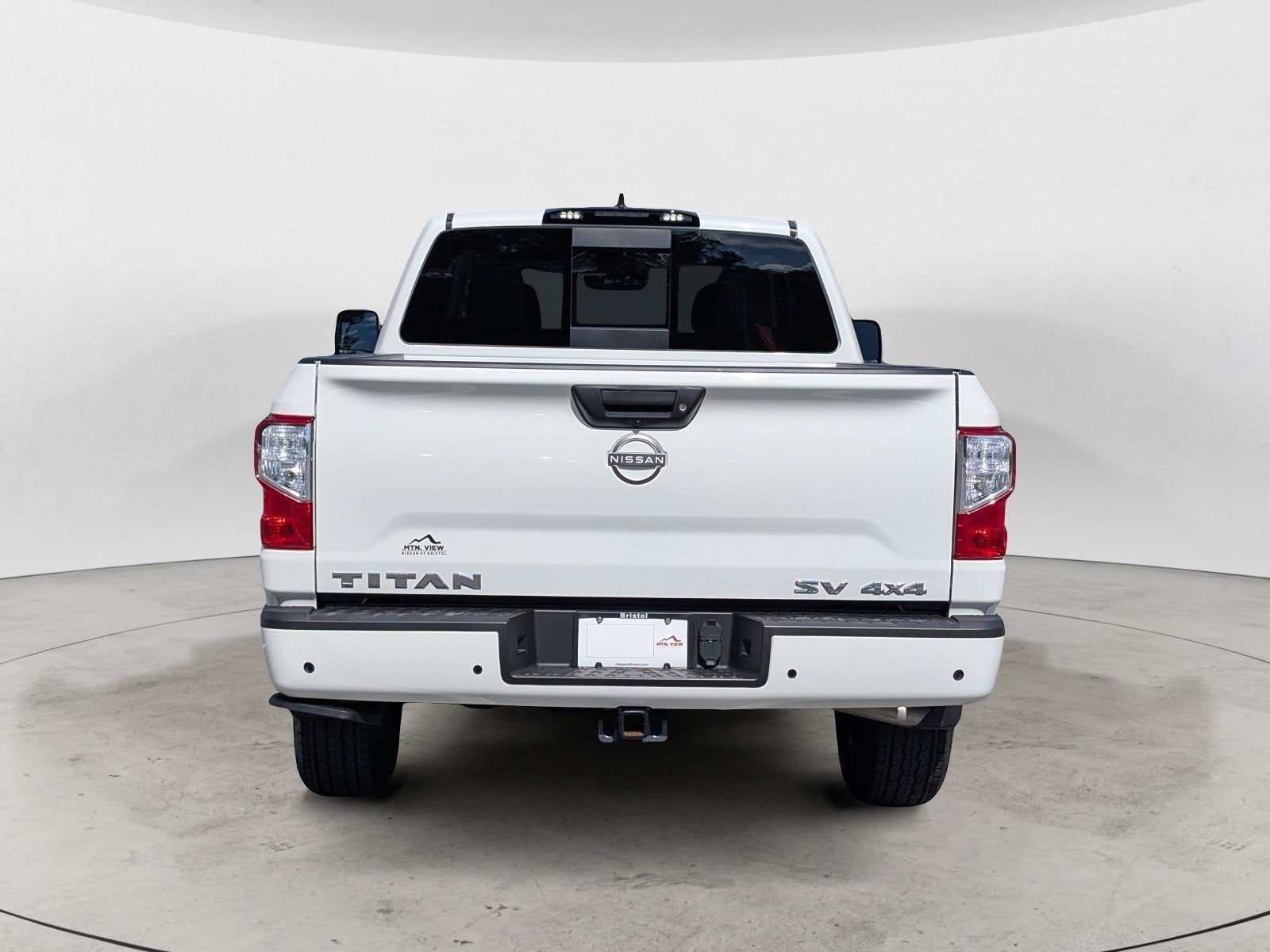 2024 Nissan Titan SV