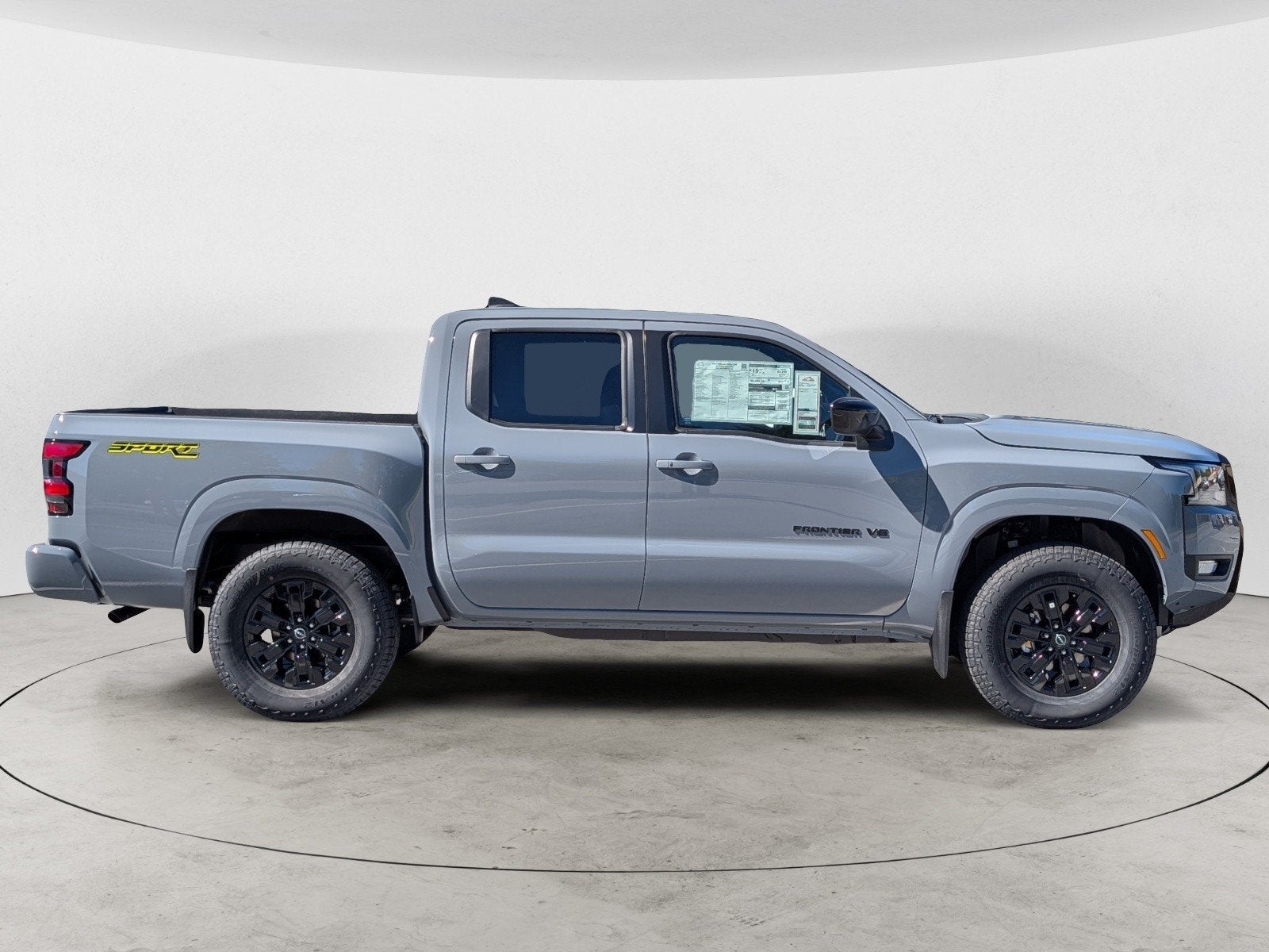 2027 Nissan Frontier Crew Cab SV