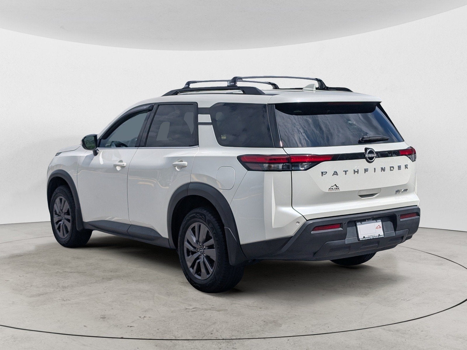 2023 Nissan Pathfinder SV
