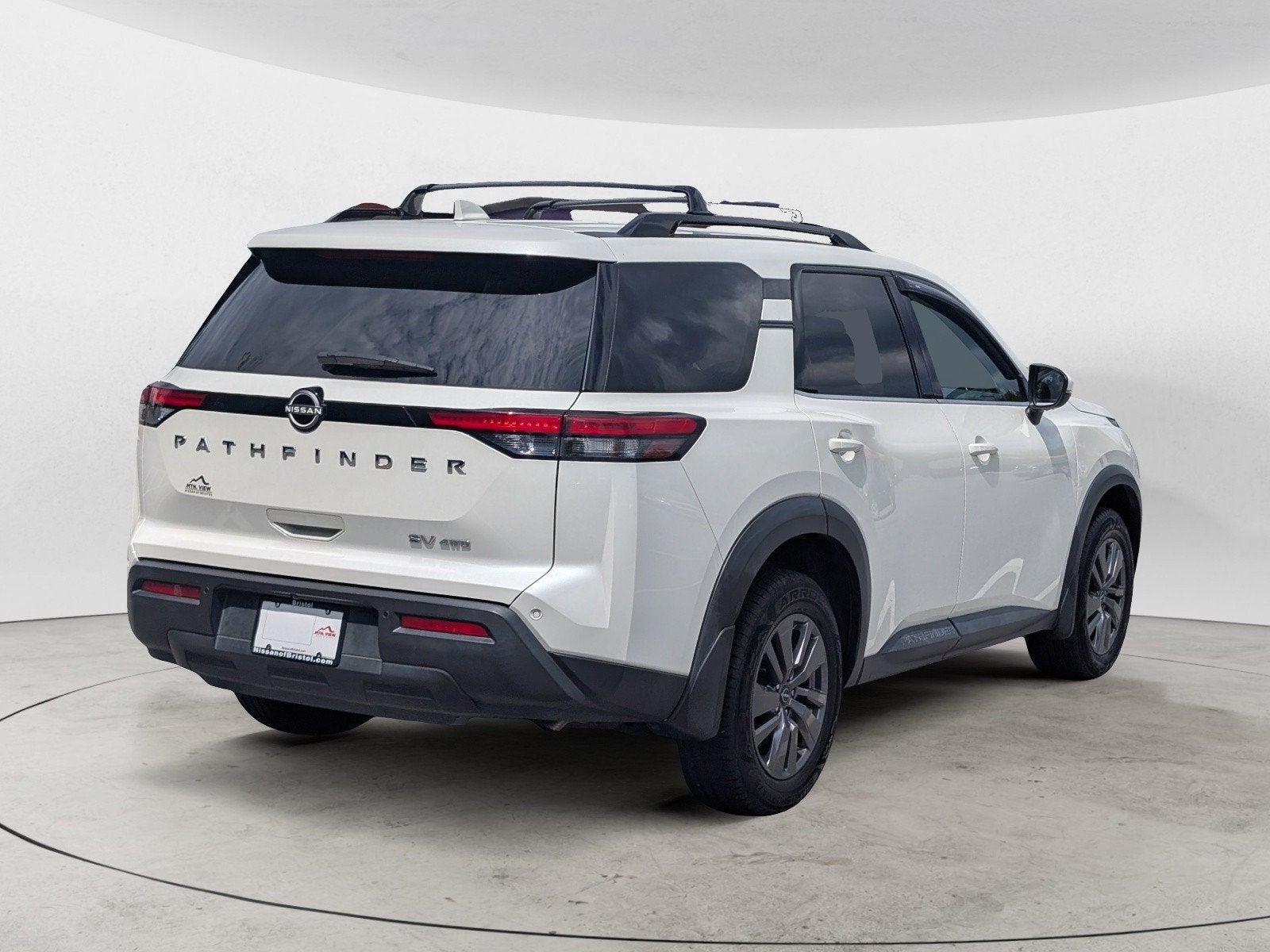 2023 Nissan Pathfinder SV