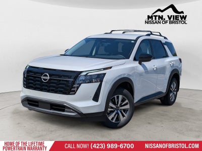 2026 Nissan Pathfinder SL