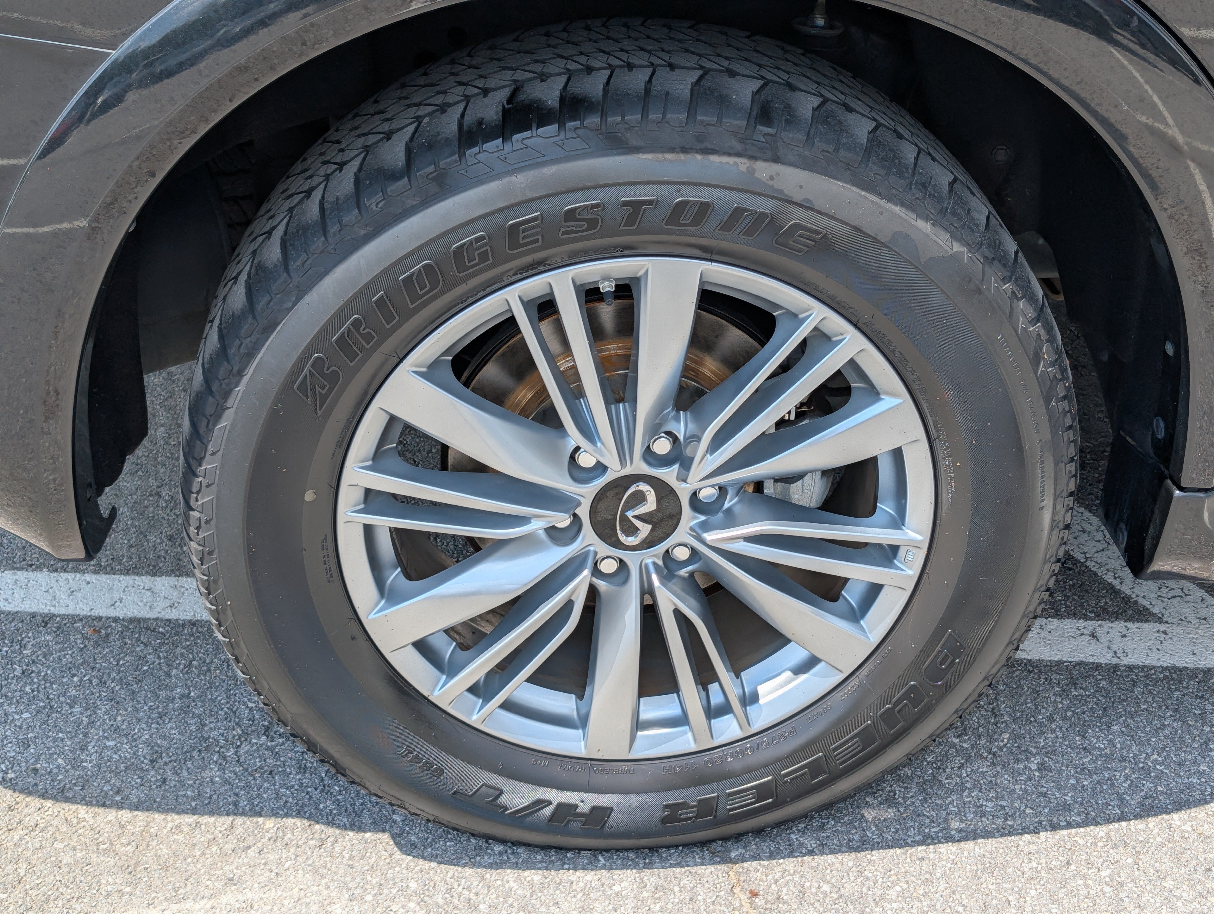 2024 INFINITI QX80 LUXE