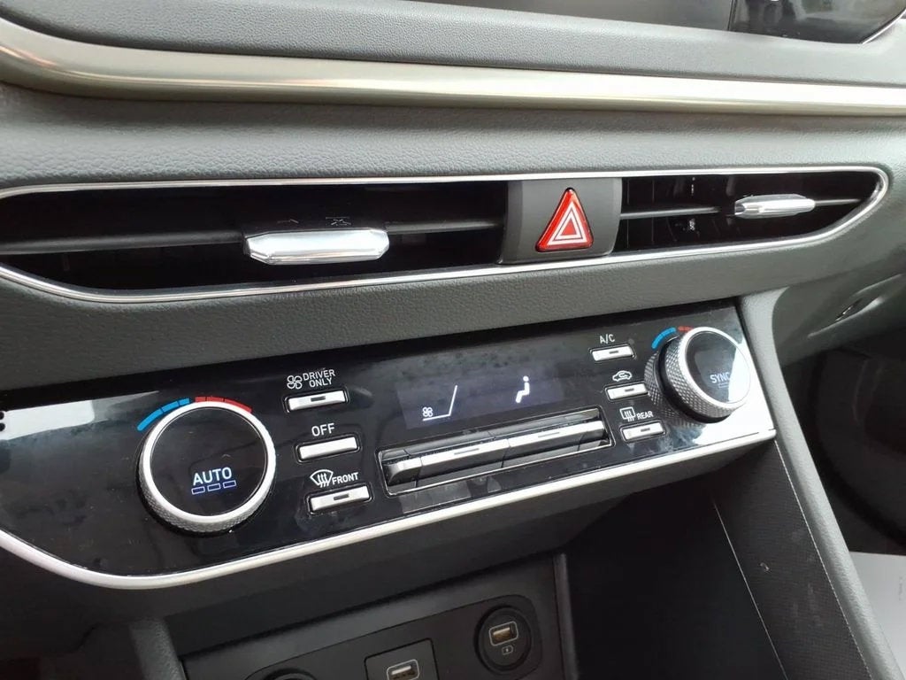 2023 Hyundai Sonata Hybrid Blue