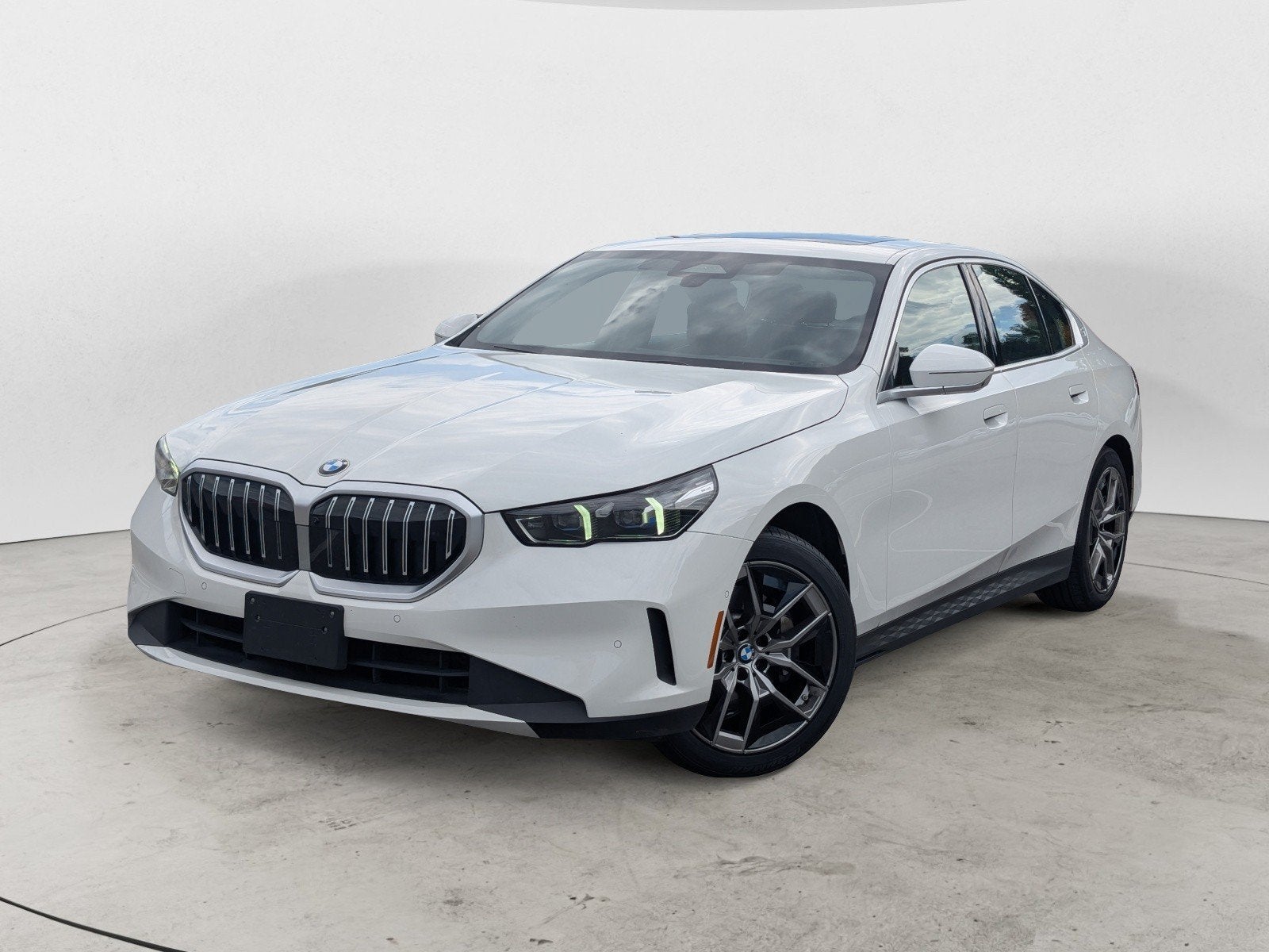 2026 BMW 5 Series 530i